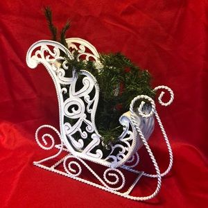 NWOT Rustic Farmhouse Metal Sleigh Off White distressed With greenery 10x10 inch
